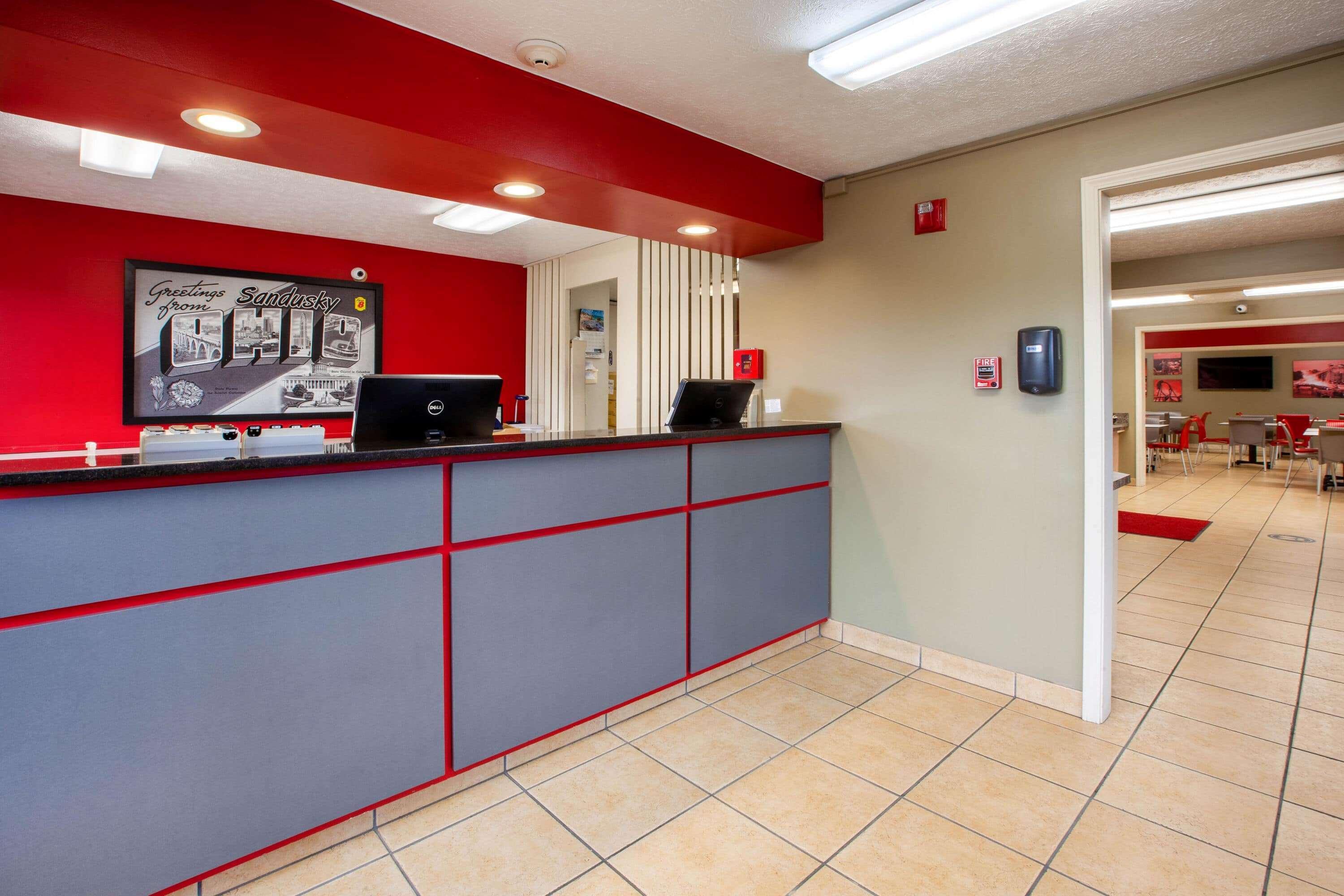 Super 8 By Wyndham Sandusky Exterior foto