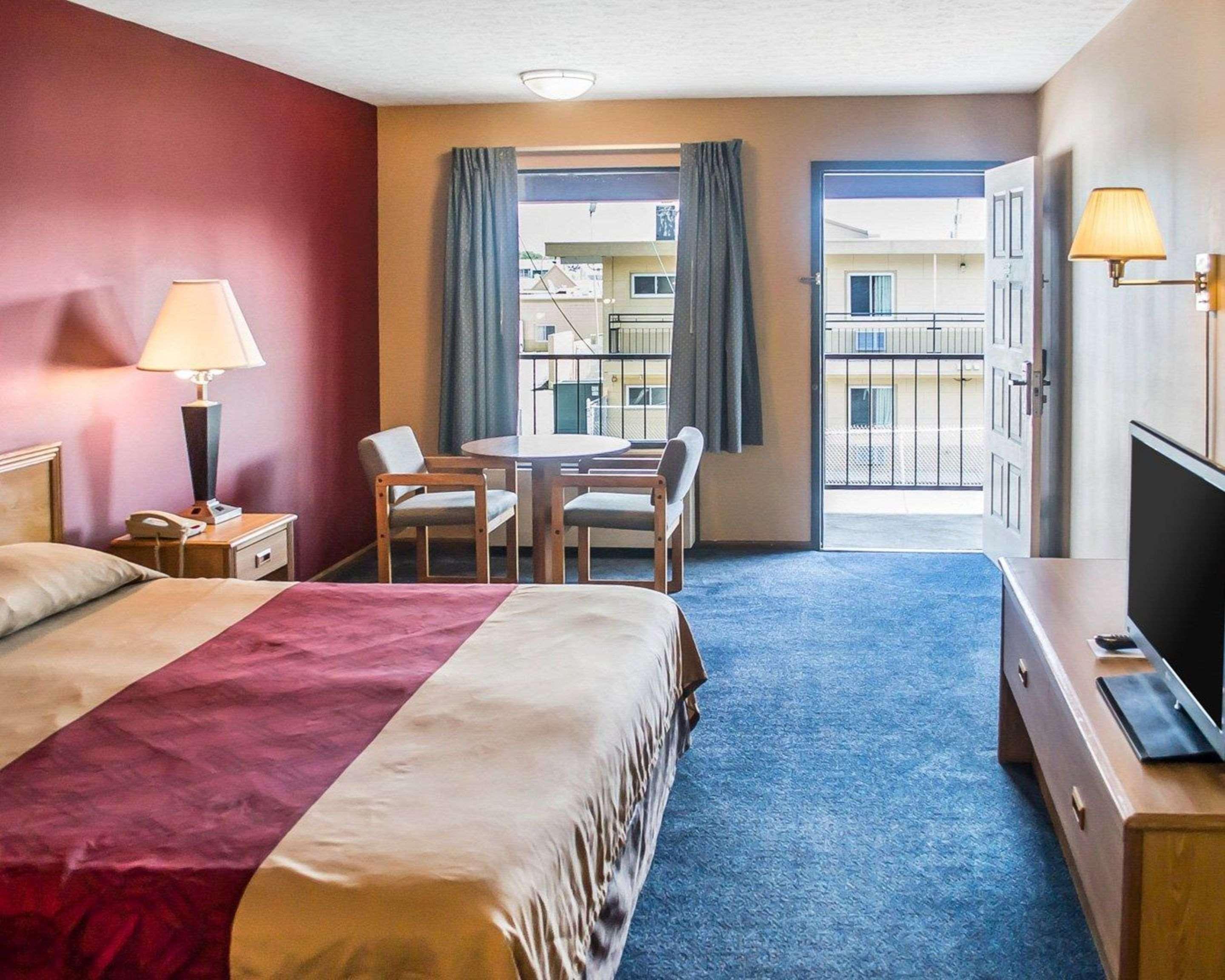 Super 8 By Wyndham Sandusky Exterior foto